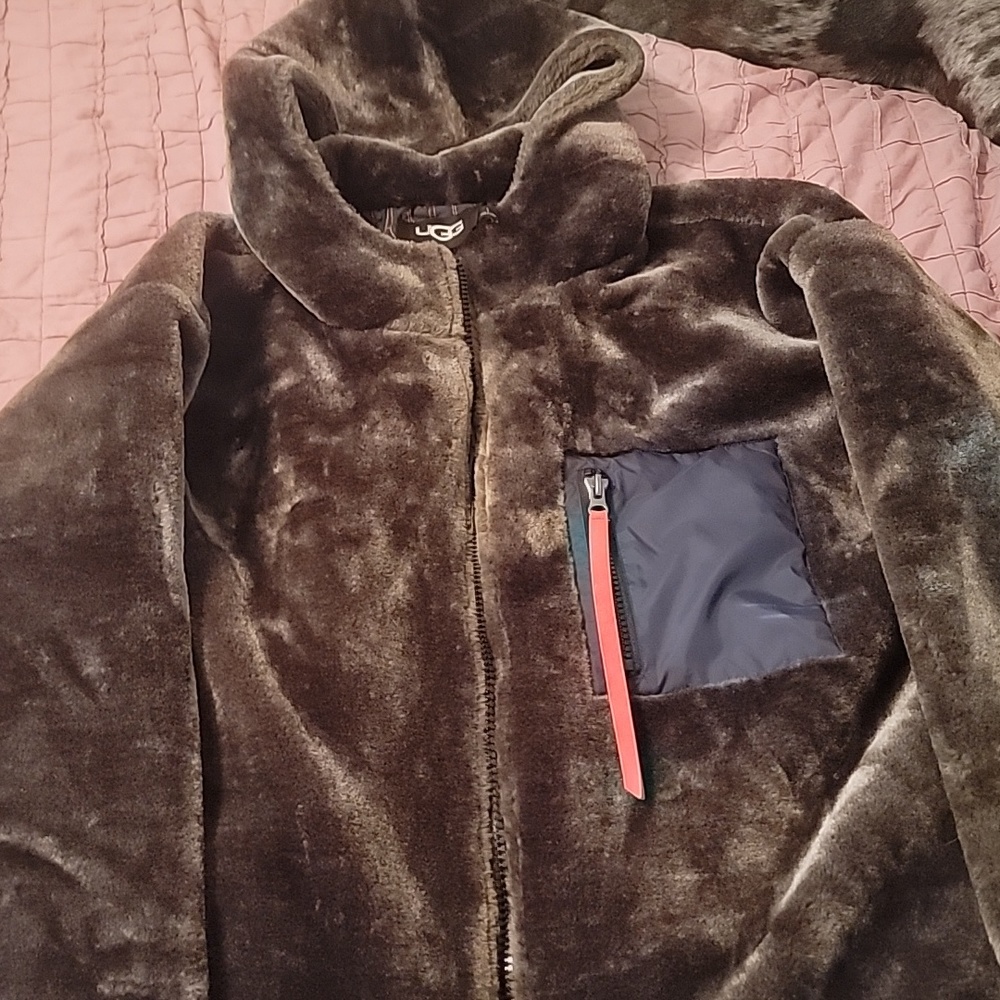 Brand new Ugg kairo faux fur jacket reversible green blue orange